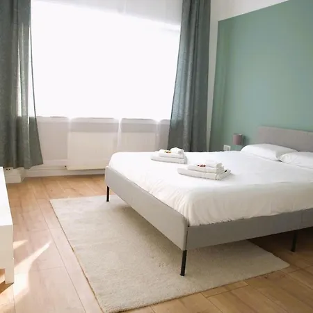Beautiful Cosy 2br *